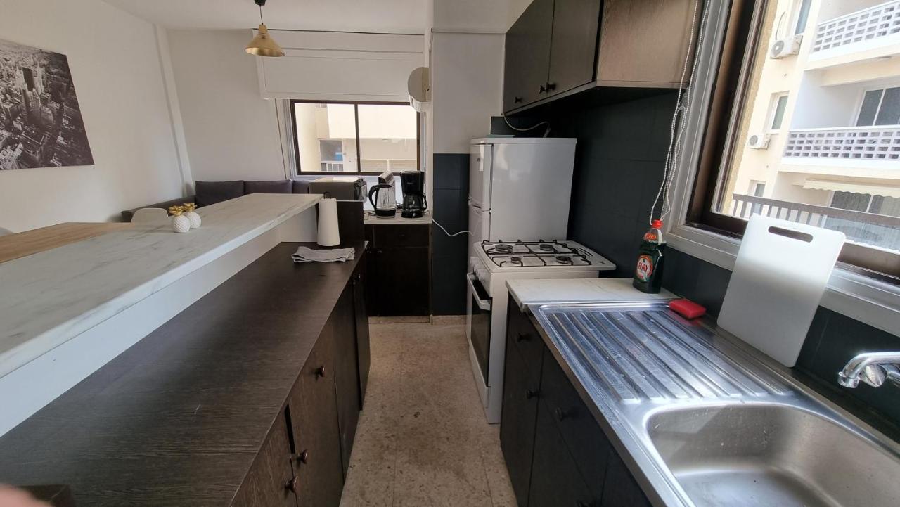 Cozy Beach Apt / 100 Mbit+ Netflix / Near Airport Lárnaca Exterior foto