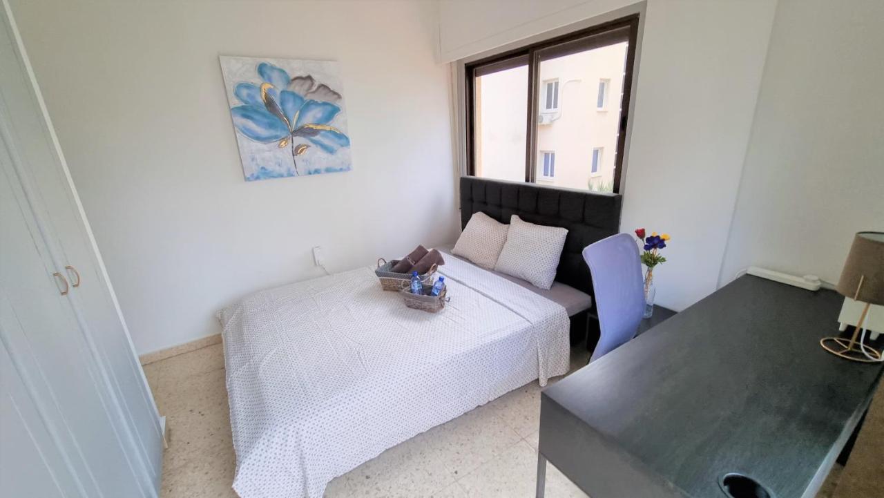 Cozy Beach Apt / 100 Mbit+ Netflix / Near Airport Lárnaca Exterior foto